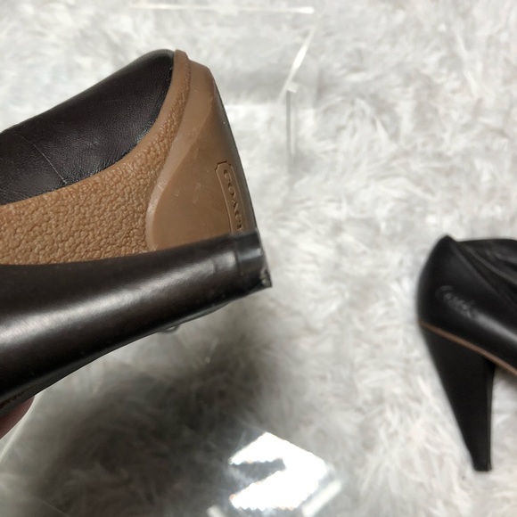 Coach - Picture 6 of 8